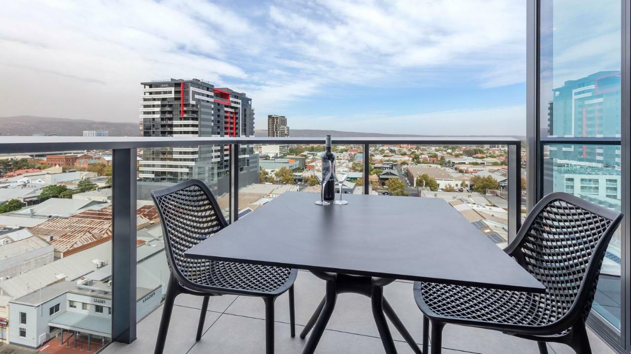 Avani Adelaide Residences Екстериор снимка